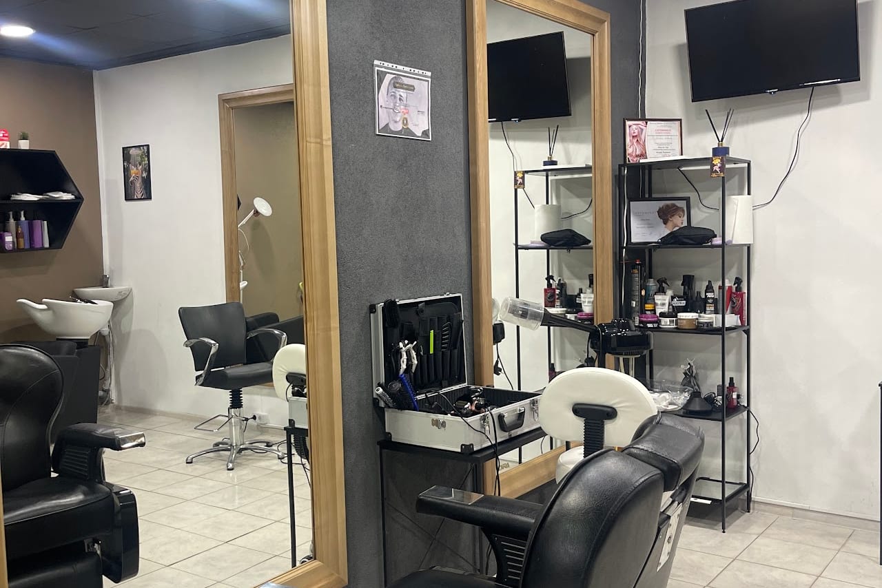 Anonim Barbershop