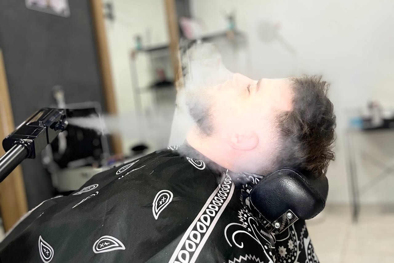 Anonim Barbershop