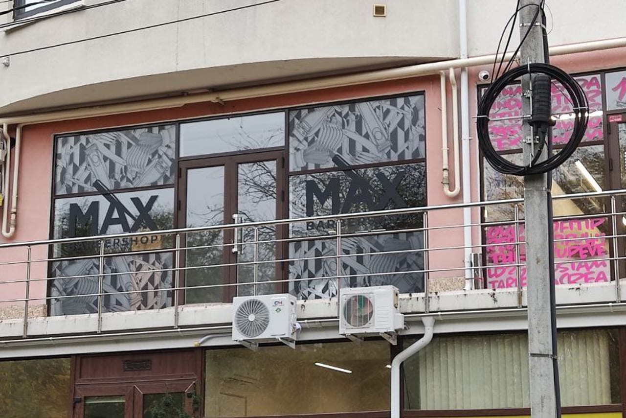 MAX BARBERSHOP