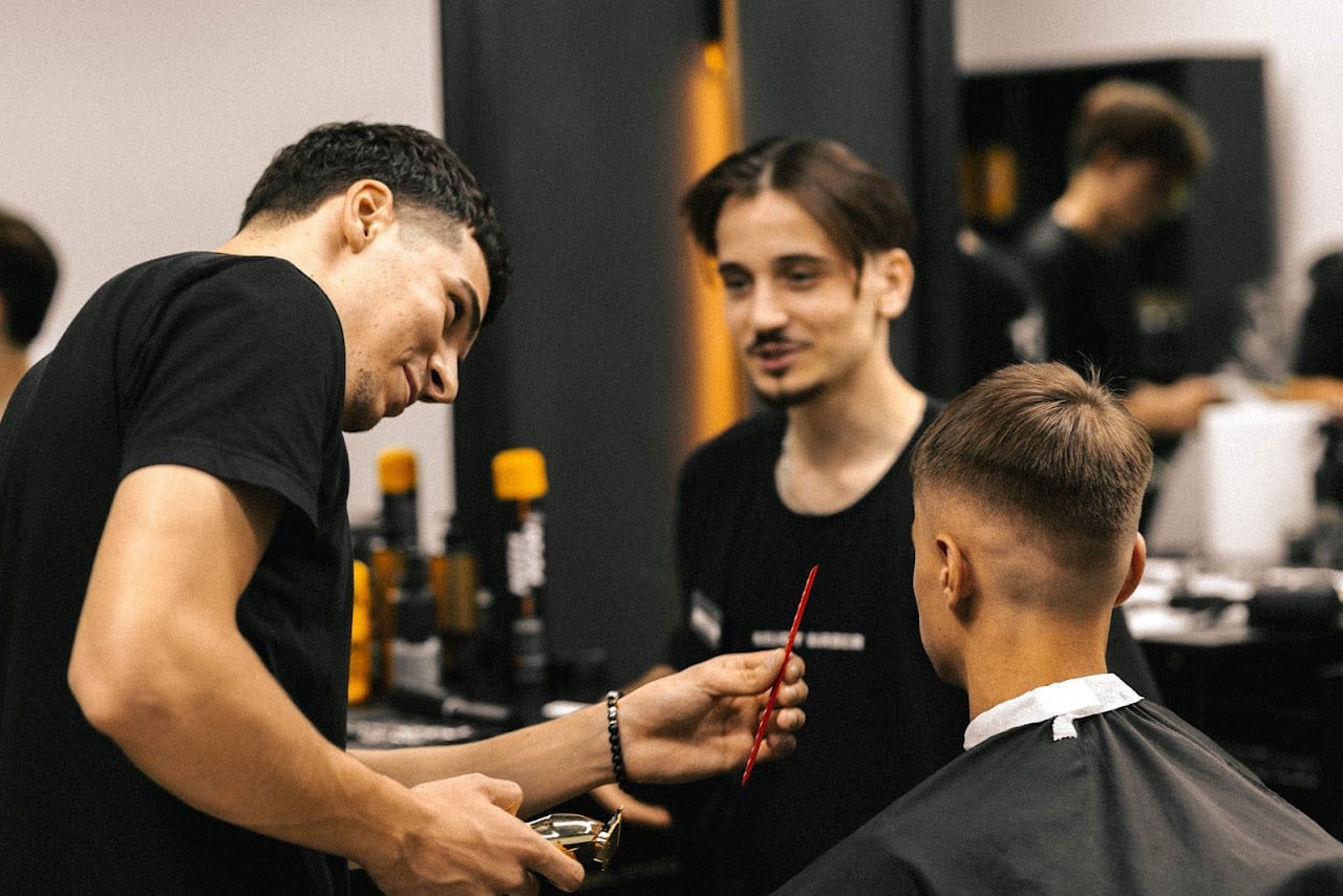 SELECT BARBER